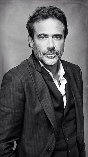 Jeffrey-Dean-Morgan