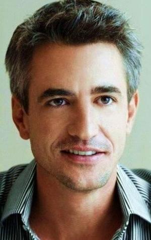 Dermot-Mulroney