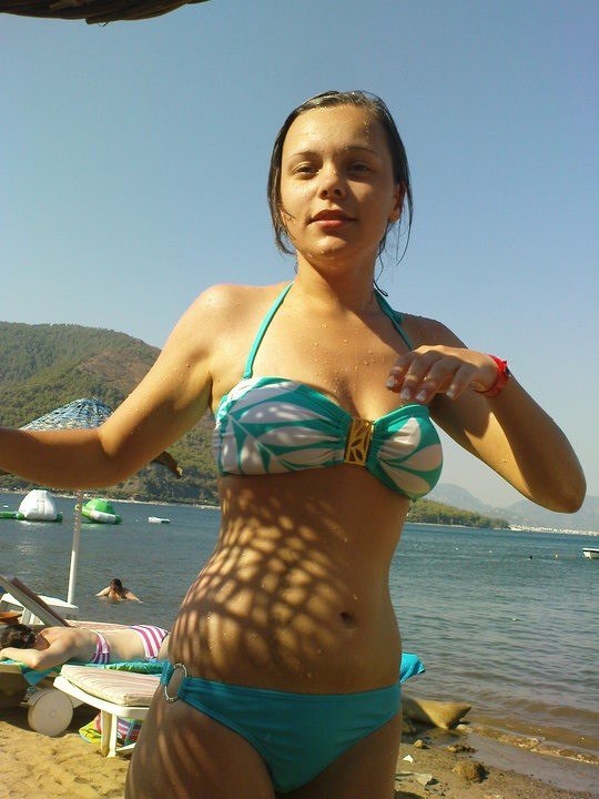 Bikinis-napi-csaj-Ha-neked-is-tetszik-akkor-Like