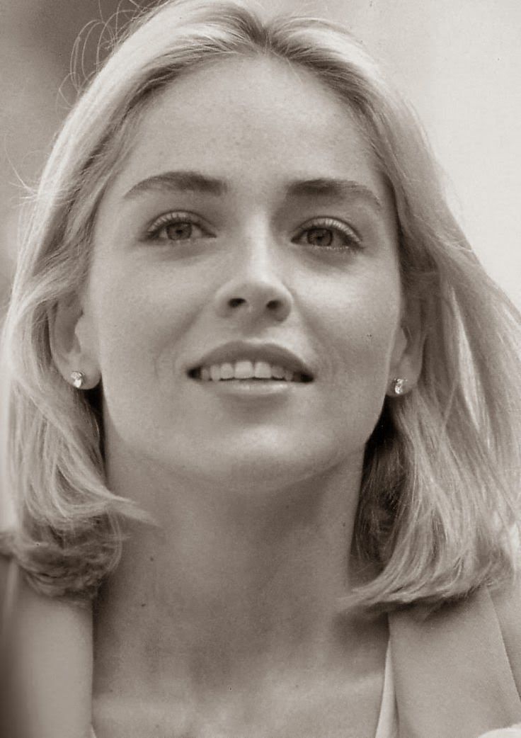 Napi-celeb-Sharon-Stone