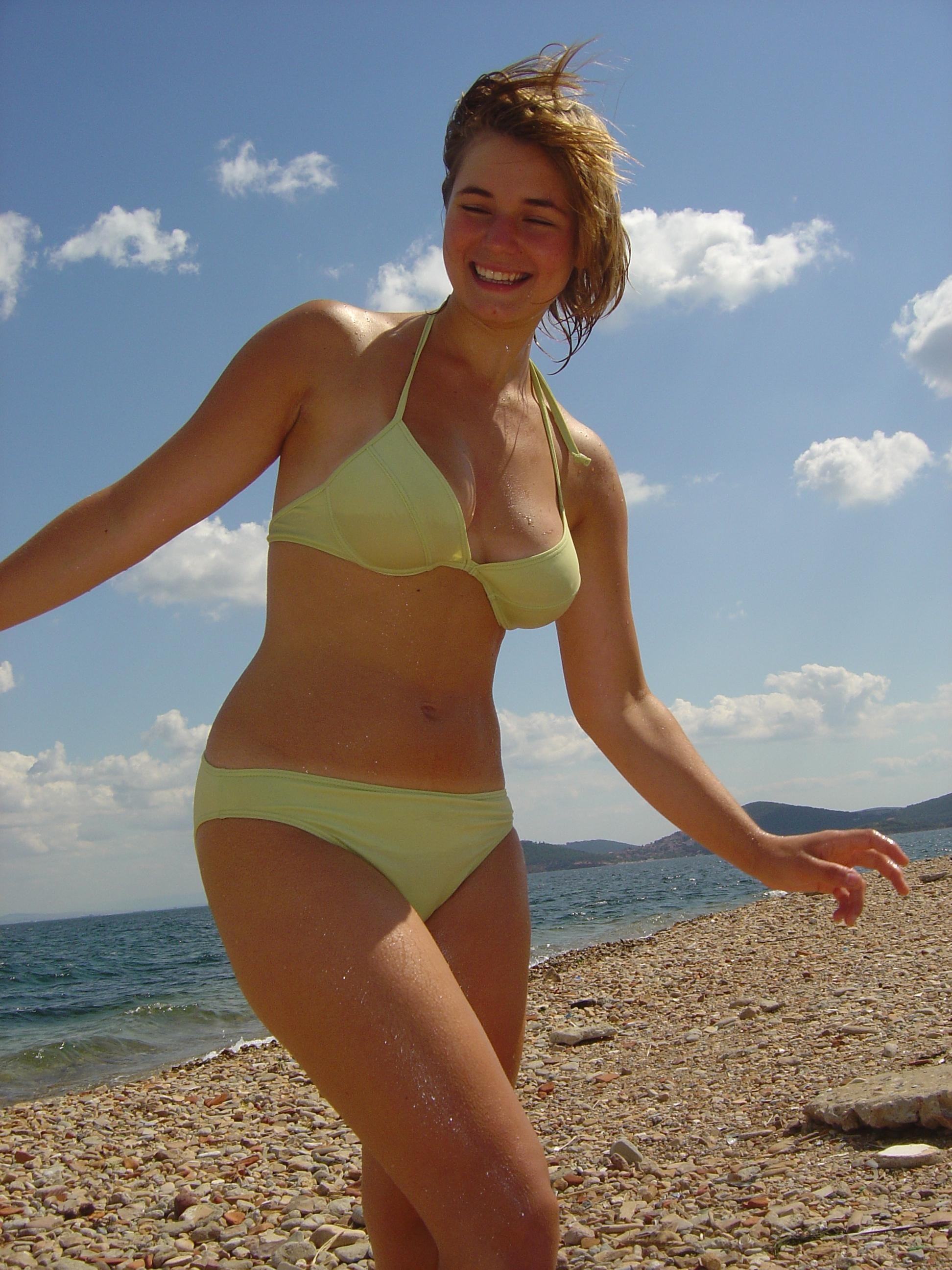 Bikinis-napi-csaj-Ha-tetszik-neked-is-akkor-Like