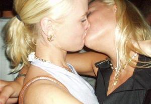 meztelen leszbikus csajok online sex fotói - Szexkép, erotikus fotó, sex képek, ingyen, sexpics, sexpictures